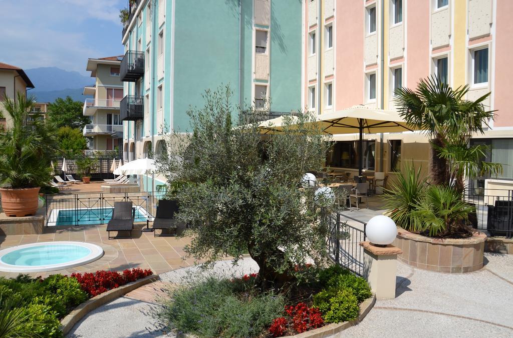 Hotel Leon D'Oro Роверето Екстер'єр фото