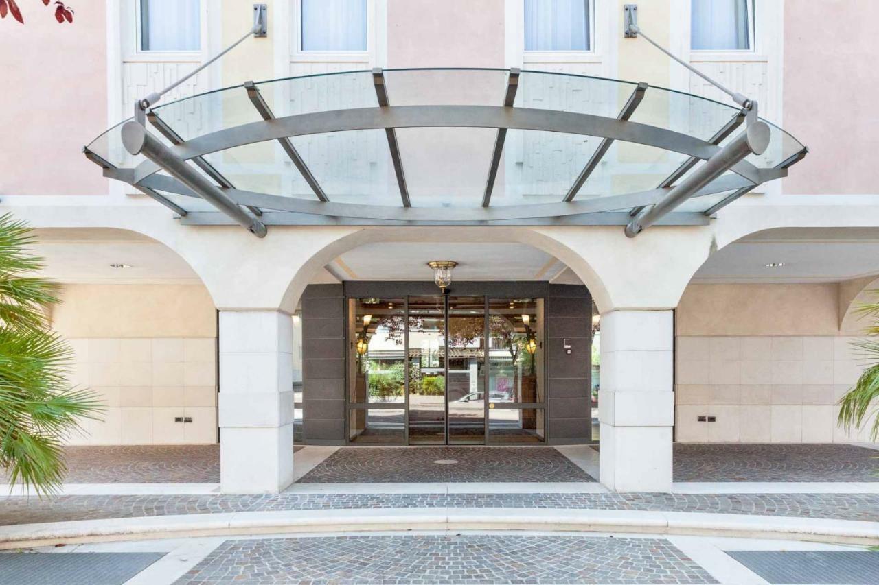 Hotel Leon D'Oro Роверето Екстер'єр фото