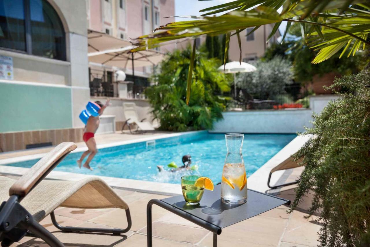 Hotel Leon D'Oro Роверето Екстер'єр фото